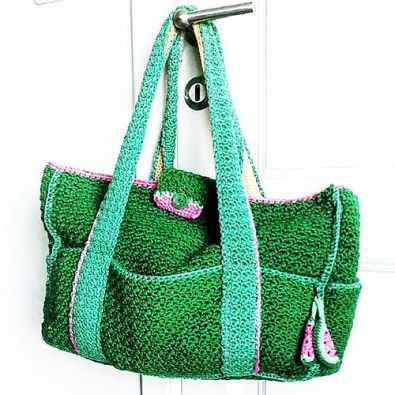 8-pocket-crochet-diaper-bag-free-pattern