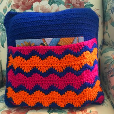 book-pocket-free-pillow-case-crochet-pattern