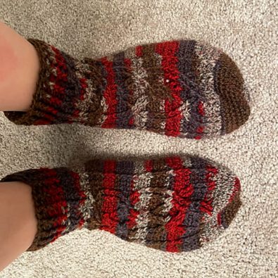 cabled-free-crochet-sock-pattern-toe-up