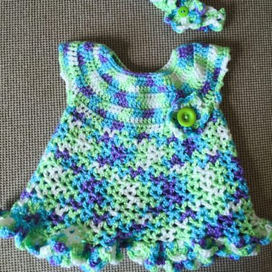 crochet-baby-dress-and-floral-headband-set-free-pattern