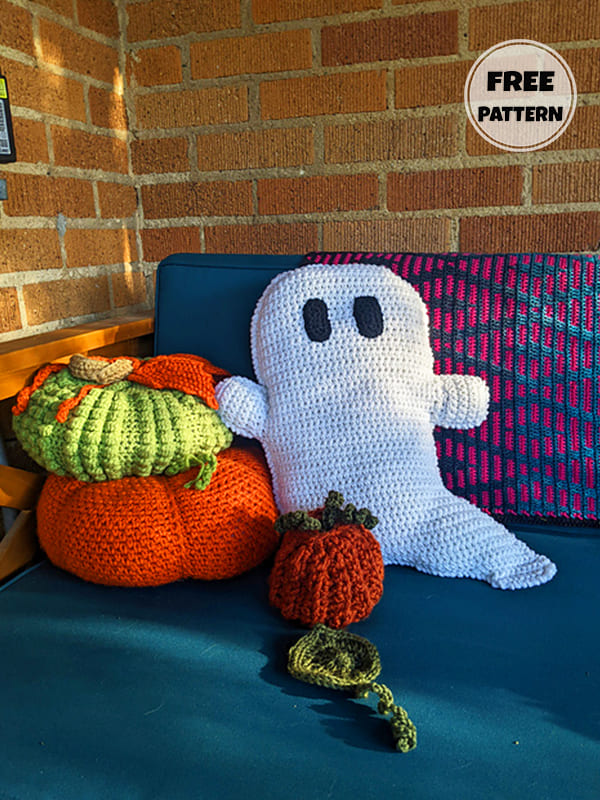 Cute Free Ghost Pillow Crochet Pattern