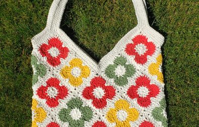 free-crochet-granny-square-daisy-tote-bag-pattern