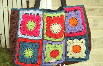 larger-granny-square-bag-crochet-free-pattern