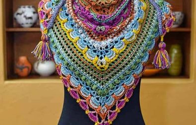 vintage-crochet-triangle-shawl-free-pattern