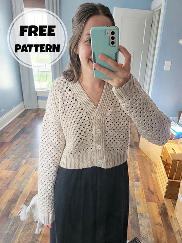 Button v-neck crochet cropped cardigan free pattern (2)