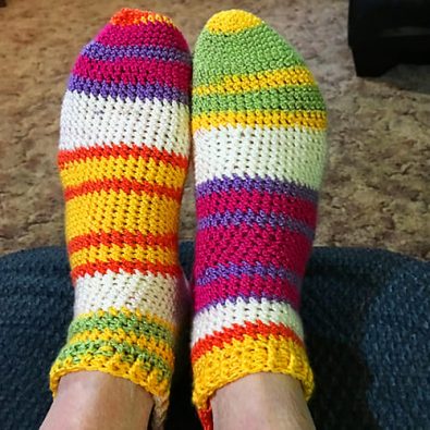 colorful-free-crochet-sock-pattern-for-beginners
