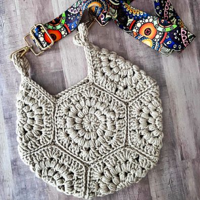 hexagon-granny-square-crochet-bag-free-pattern