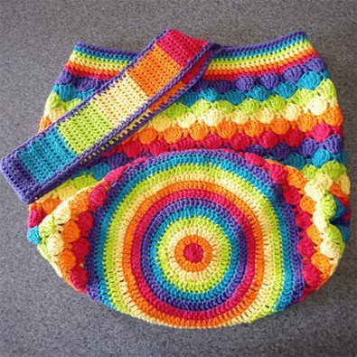 mermaid-rainbow-crochet-market-bag-free-pattern