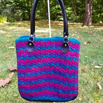 mesmerizing-colorwork-crochet-shoulder-bag-free-pattern