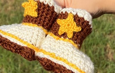 star-free-crochet-pattern-for-baby-booties