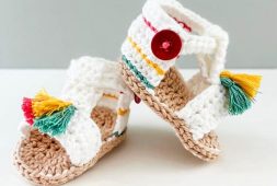 sweet-free-crochet-baby-sandals-pattern