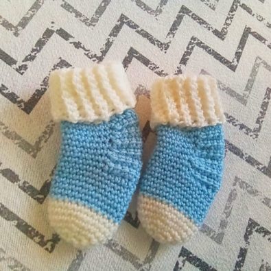 easy-crochet-baby-socks-0-3-months-free-pattern-pdf