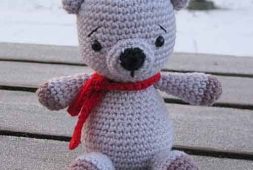 free-amigurumi-small-crochet-teddy-bear-pattern