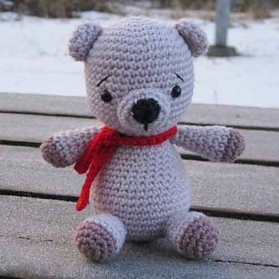 free-amigurumi-small-crochet-teddy-bear-pattern