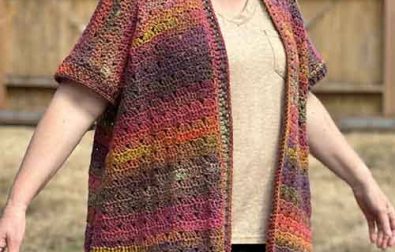 short-sleeves-oversized-crochet-cardigan-free-pattern