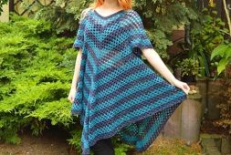 strawberry-crochet-poncho-mesh-dress-free-pattern