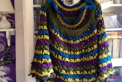 ancient-motifs-poncho-crochet-free-pattern