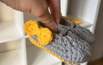 cute-details-free-baby-booties-easy-crochet-pattern