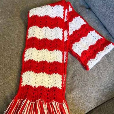 free-wavy-chevron-scarf-crochet-pattern