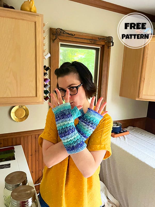 Magic Colors Fingerless Mittens Free Crochet Pattern