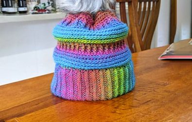 rainbow-in-autumn-slouchy-crochet-beanie-free-pattern