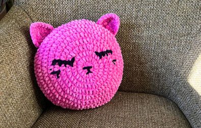 round-crochet-pillow-cat-free-pattern-pdf