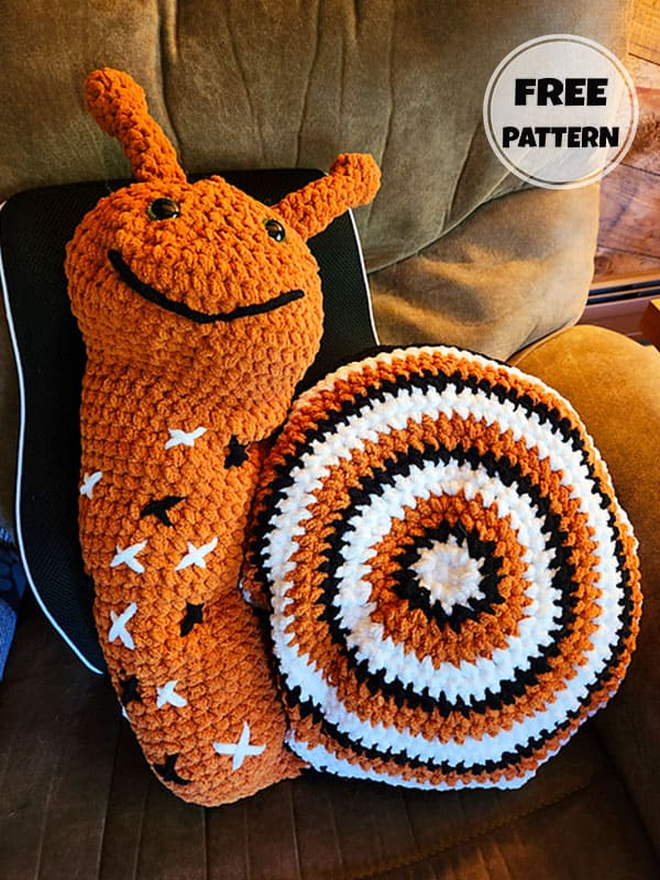 Snail Crocheting A Pillow Design Pattern Free