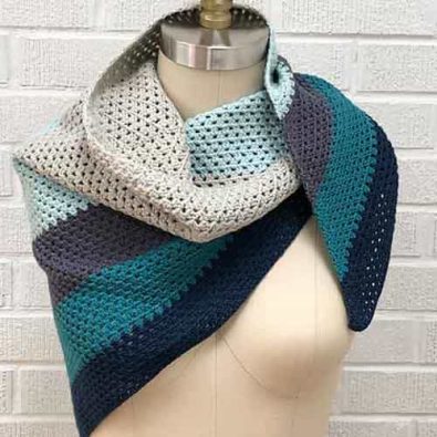 stripes-crochet-triangle-shawl-free-pattern