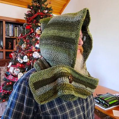 traveler-crochet-hood-scarf-pattern-free