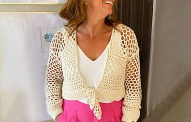 white-cropped-crochet-cardigan-free-pattern