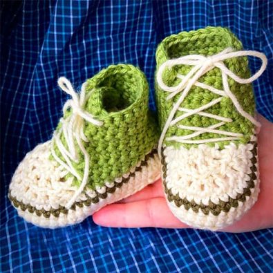 green-crochet-converse-baby-booties-free-pattern