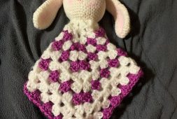 cute-bunny-free-crochet-pattern-lovey-blanket