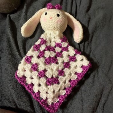 cute-bunny-free-crochet-pattern-lovey-blanket