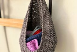 cute-crochet-wall-basket-free-pattern