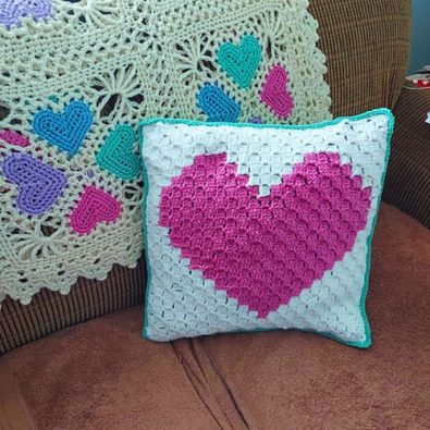 square-crochet-heart-pillow-pattern-free