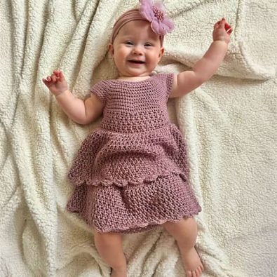 layered-free-easy-crochet-baby-dress-beginner-level